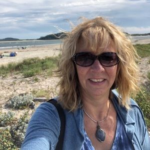 Meet your Posher, Maribeth